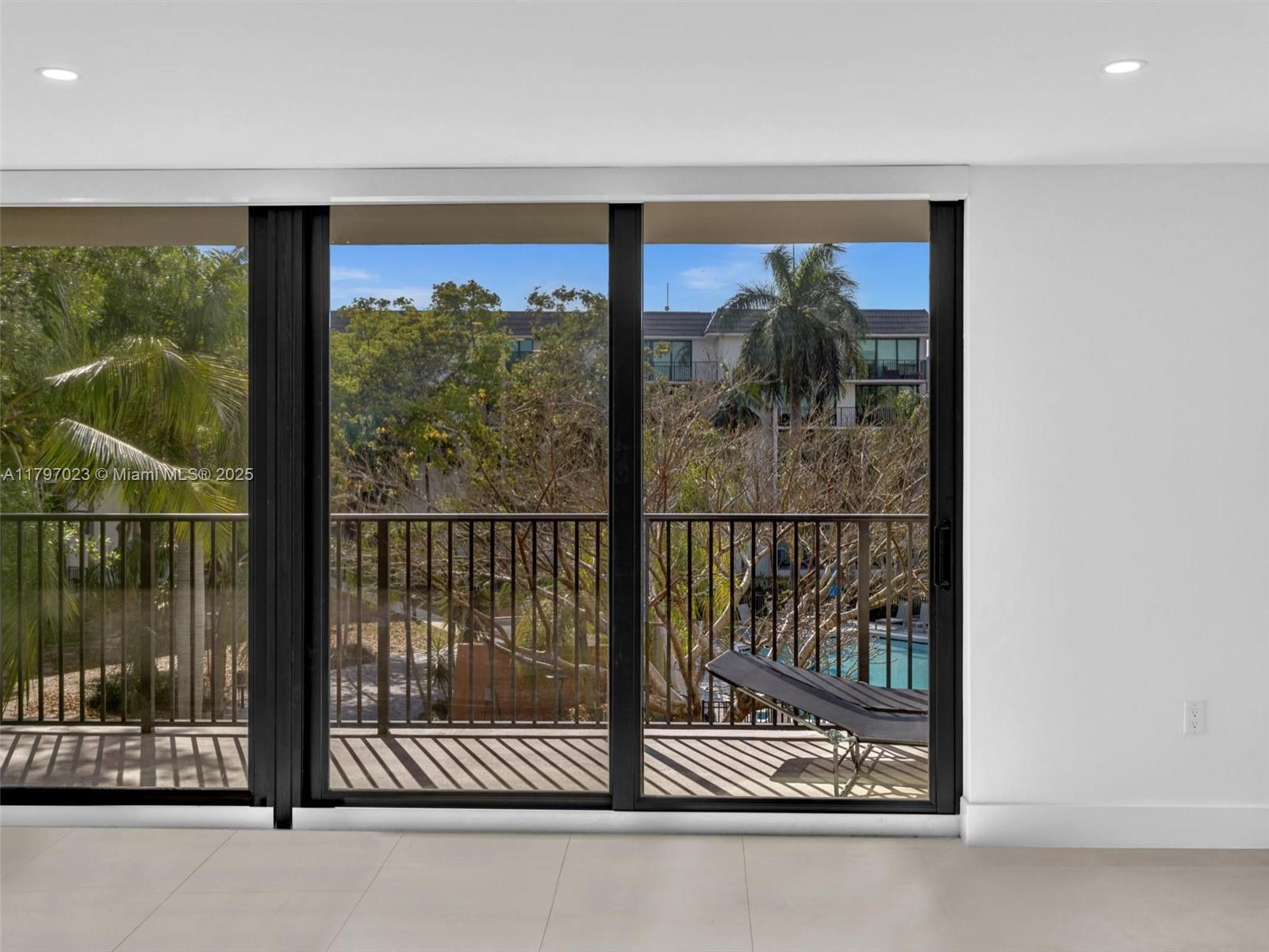 RIVER REACH CONDOMINIUM I - Residential