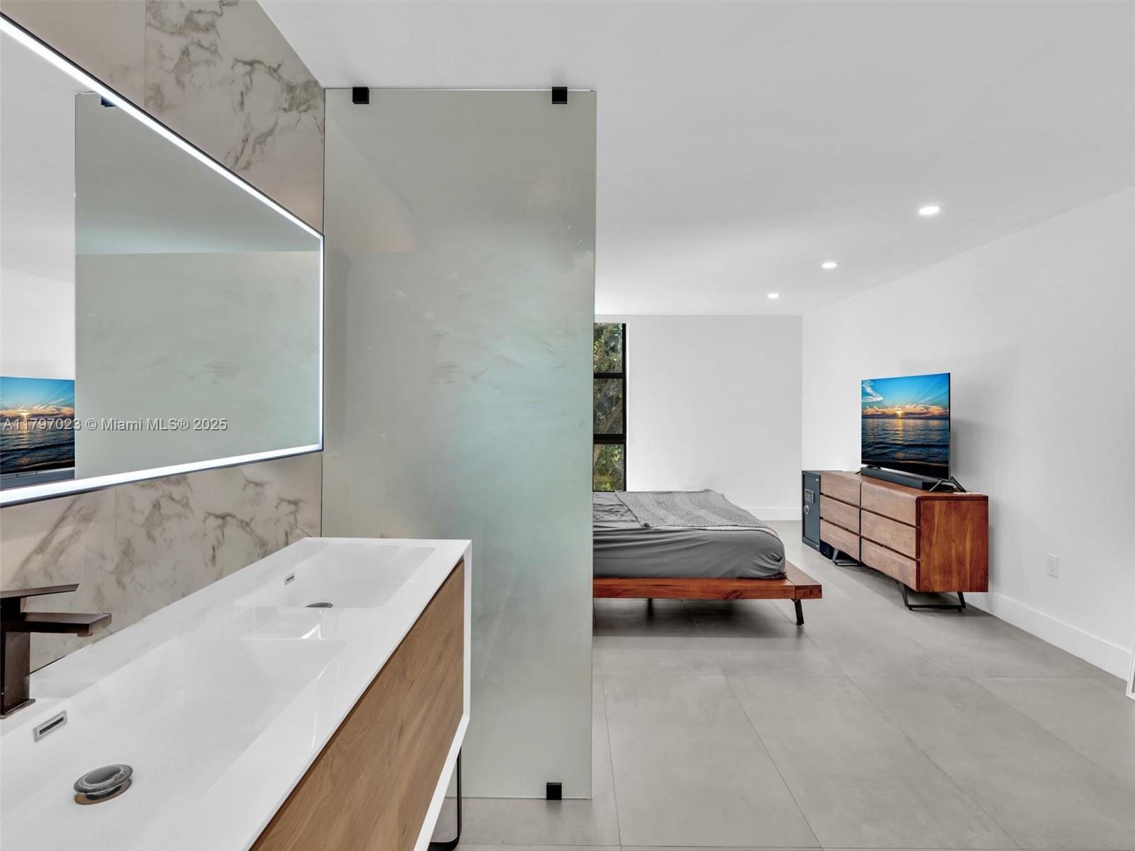 RIVER REACH CONDOMINIUM I - Residential
