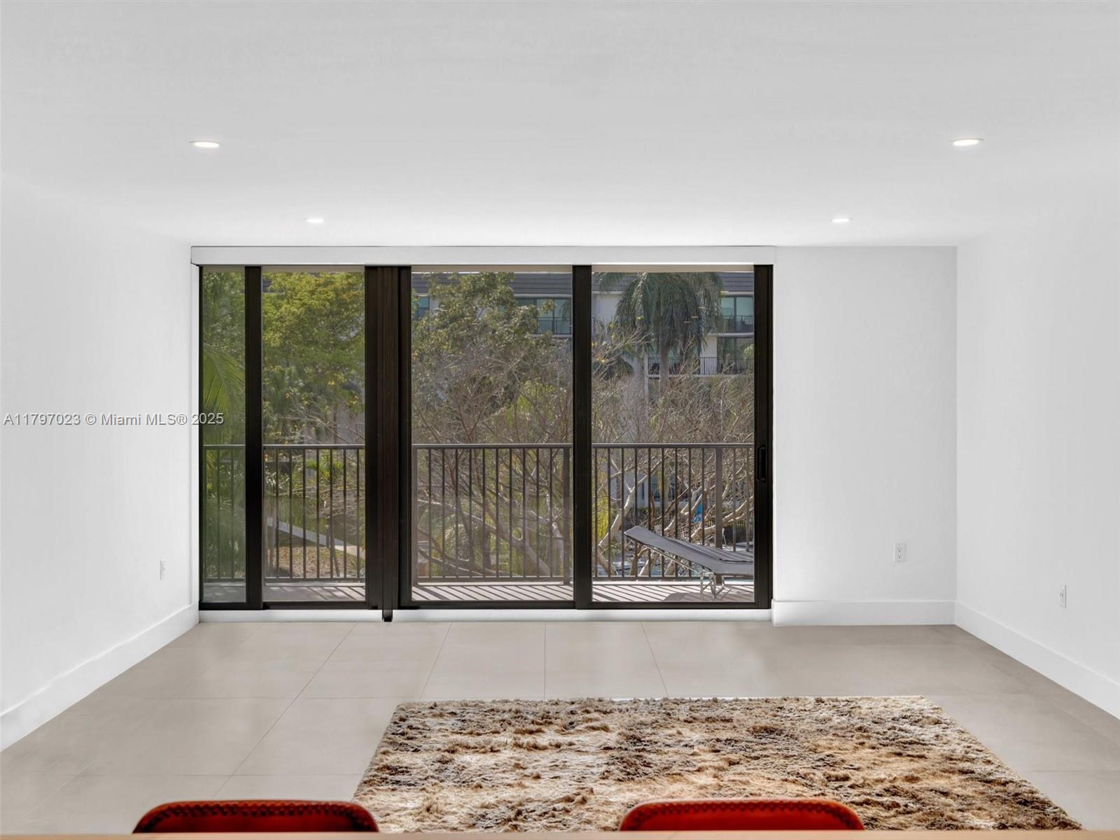 RIVER REACH CONDOMINIUM I - Residential