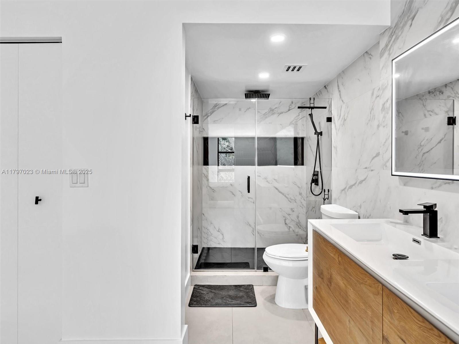 RIVER REACH CONDOMINIUM I - Residential