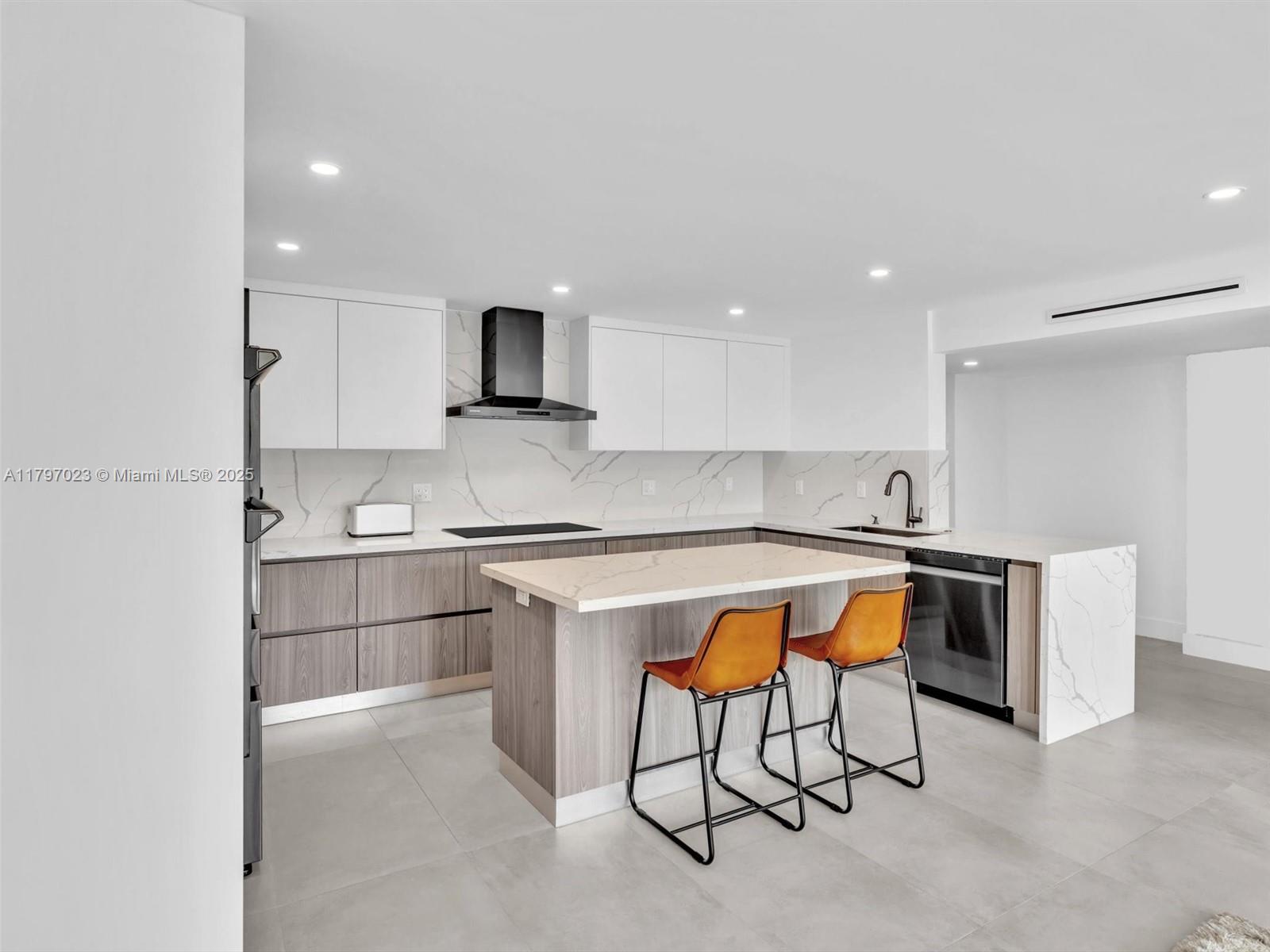 RIVER REACH CONDOMINIUM I - Residential