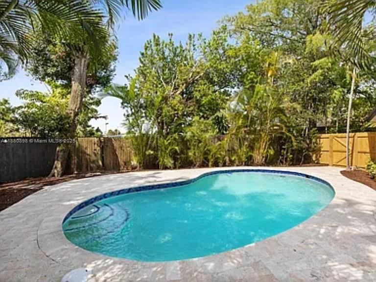 TAMARAC FOREST - Residential