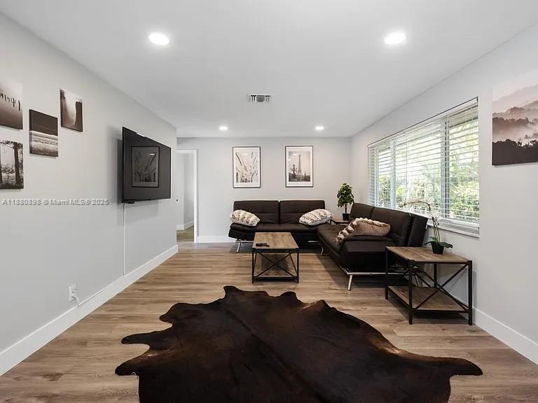 TAMARAC FOREST - Residential