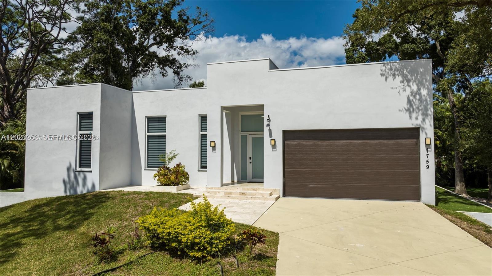1759 SW 30th Pl