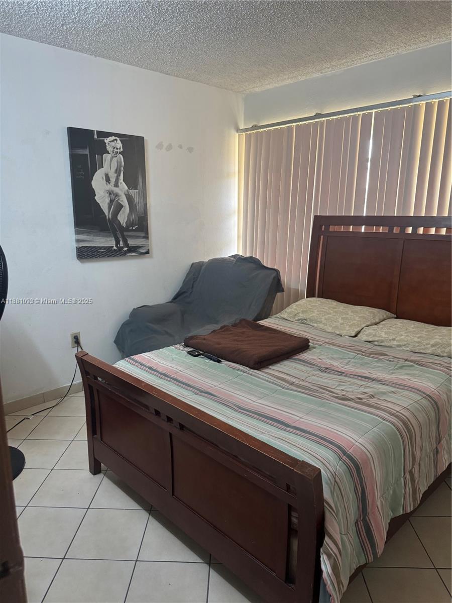 TOWERS OF WESTLAND CONDO - Residential