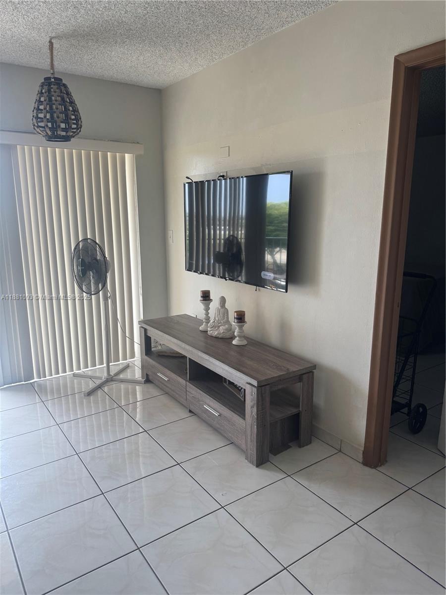 TOWERS OF WESTLAND CONDO - Residential