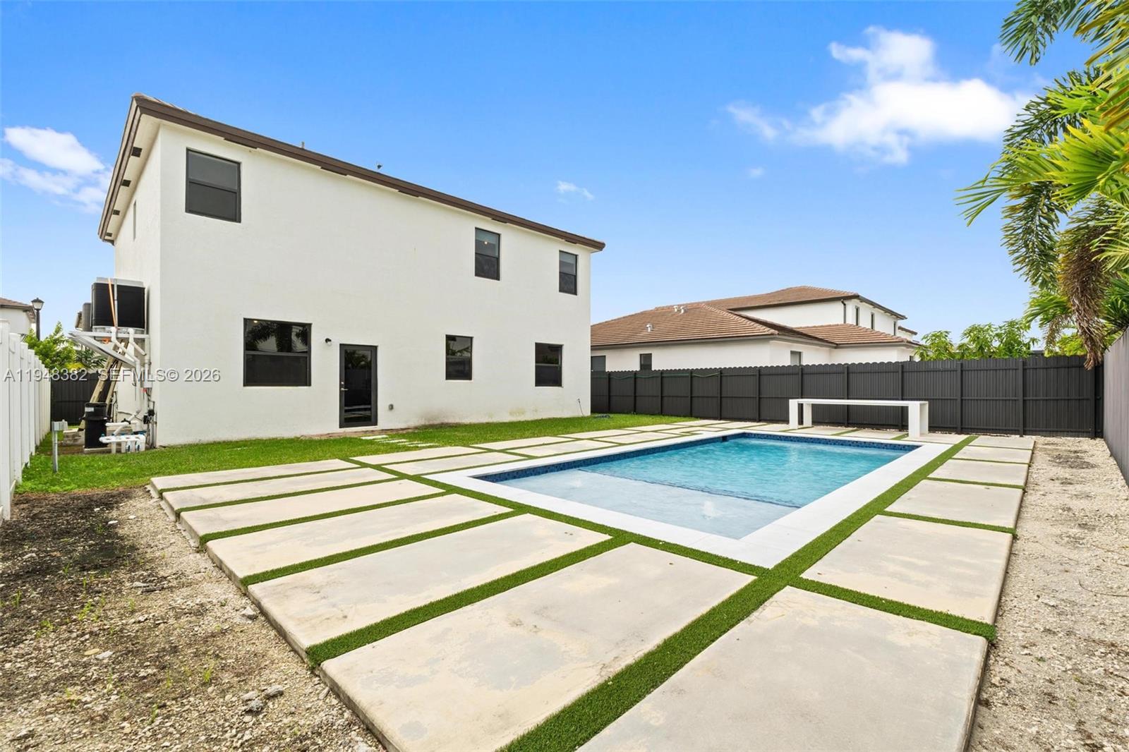 KENDALL ASSEMBLAGE - Residential