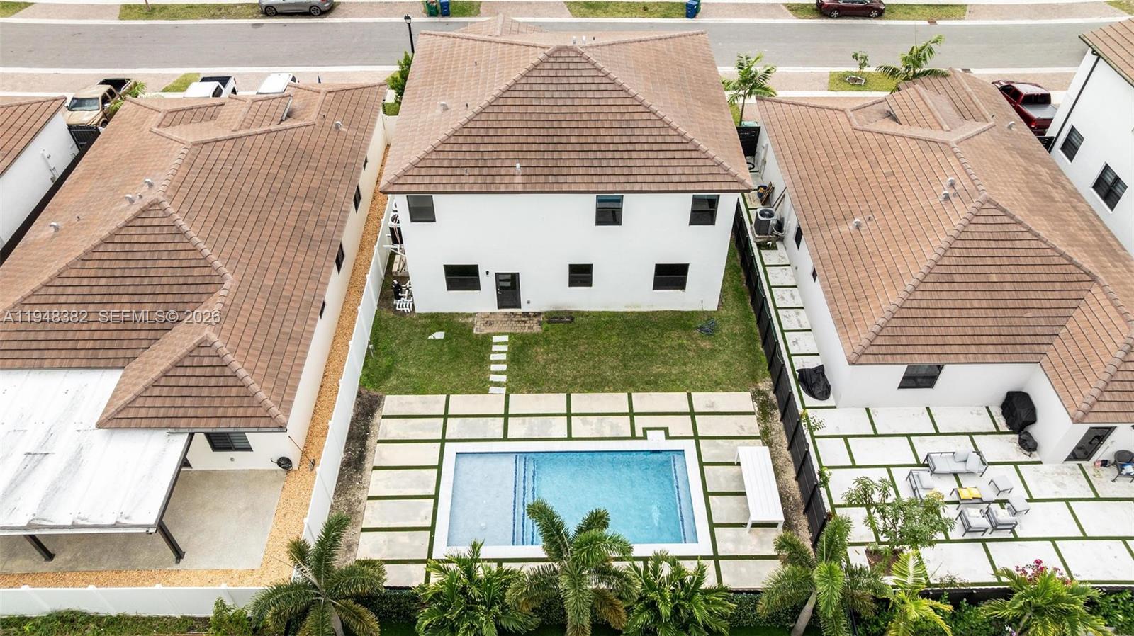 KENDALL ASSEMBLAGE - Residential