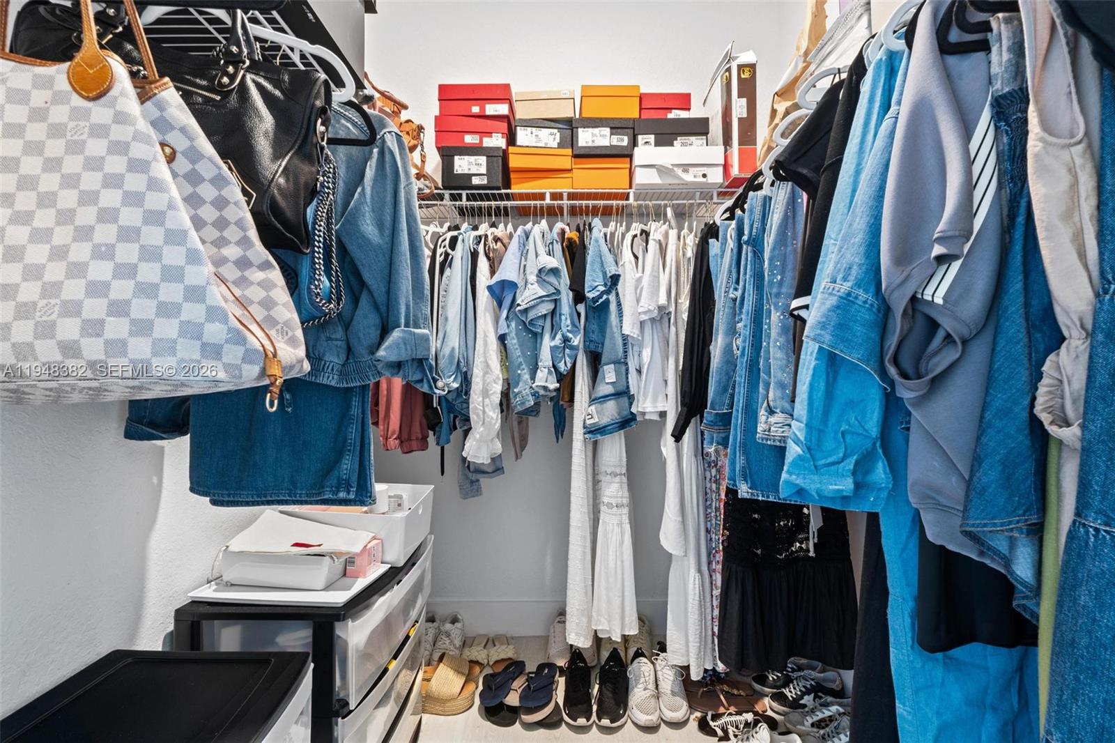 KENDALL ASSEMBLAGE - Residential