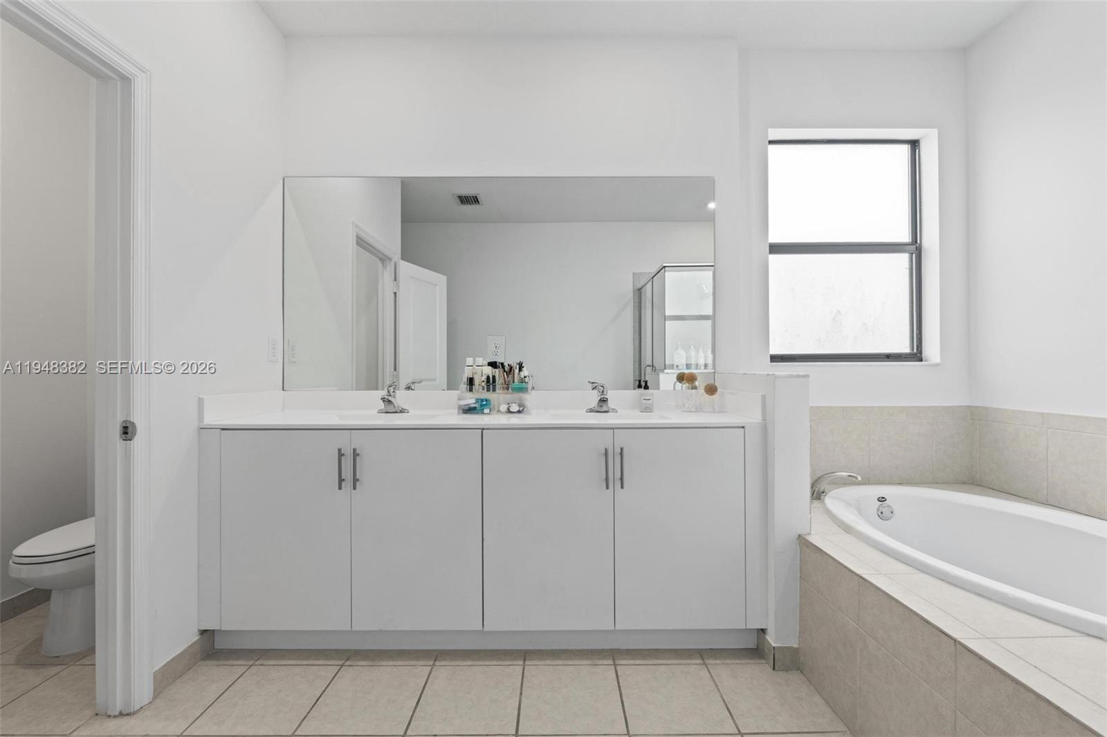 KENDALL ASSEMBLAGE - Residential