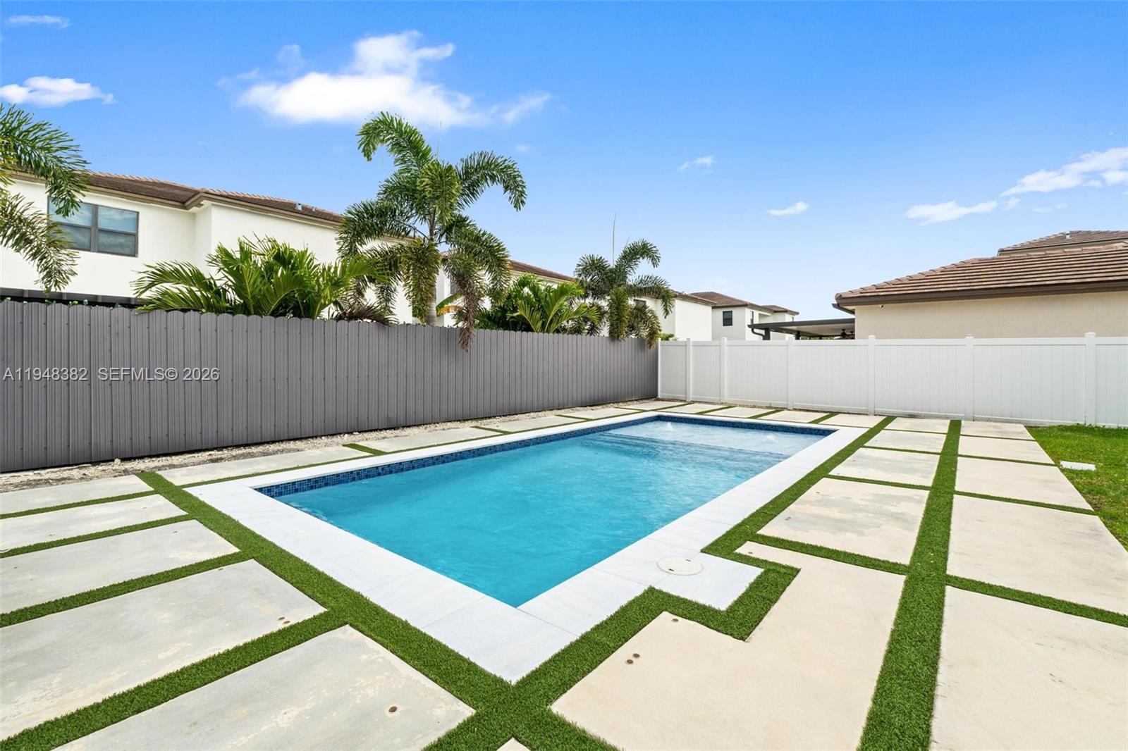 KENDALL ASSEMBLAGE - Residential