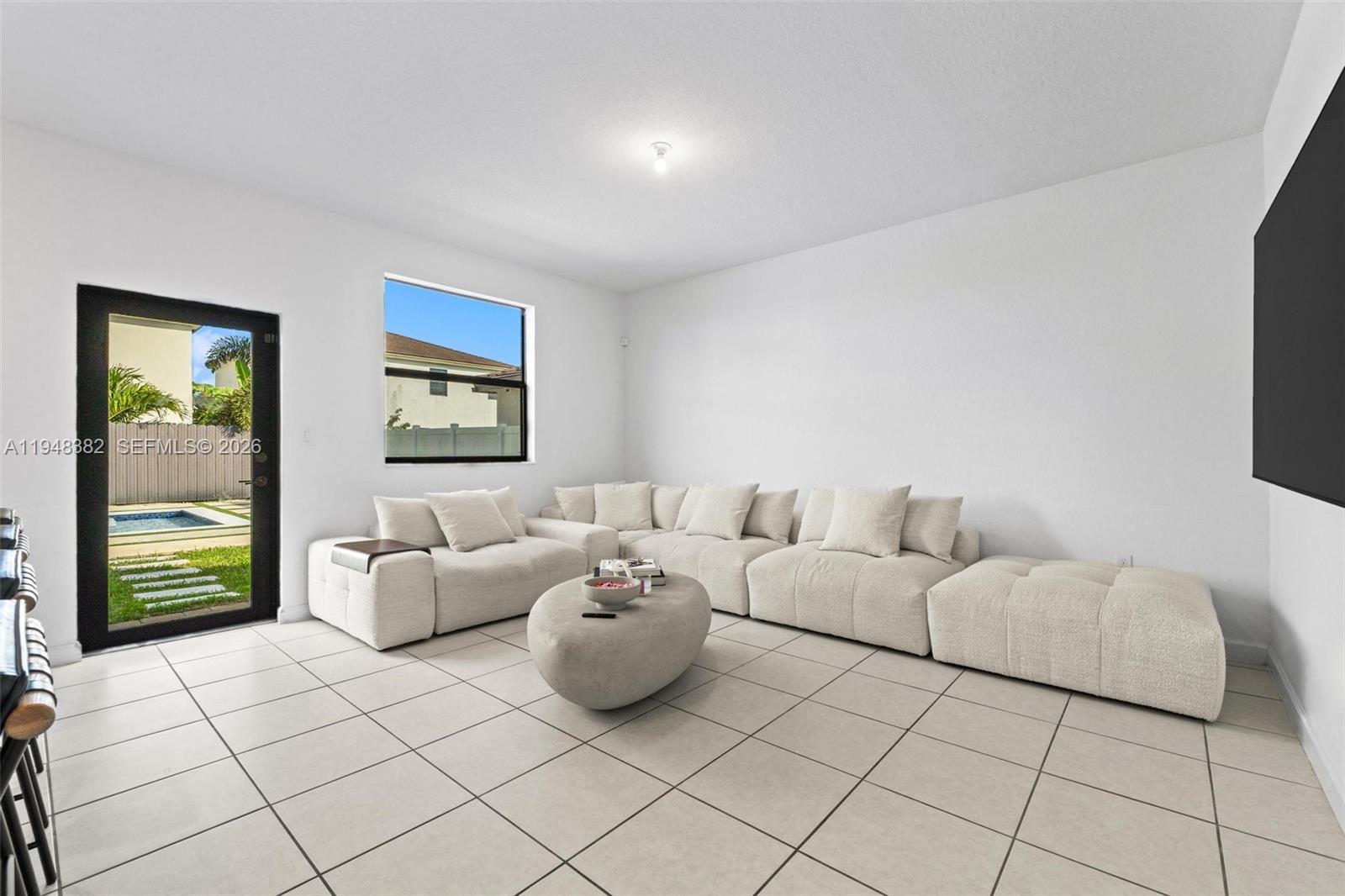 KENDALL ASSEMBLAGE - Residential