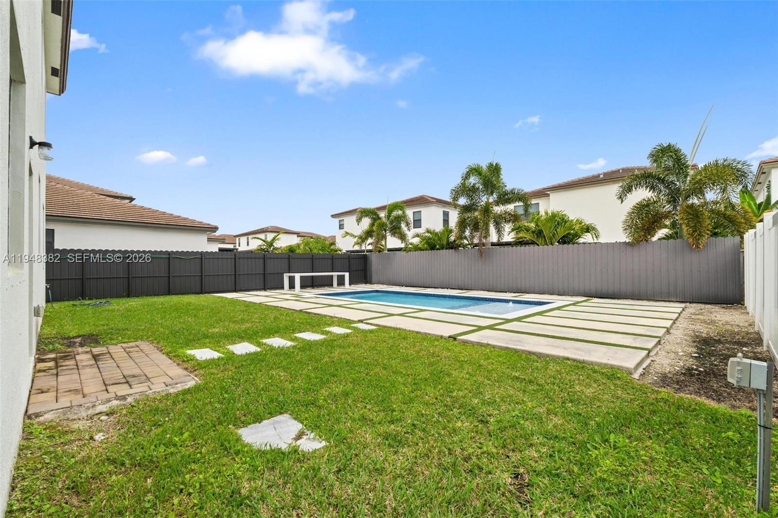 KENDALL ASSEMBLAGE - Residential