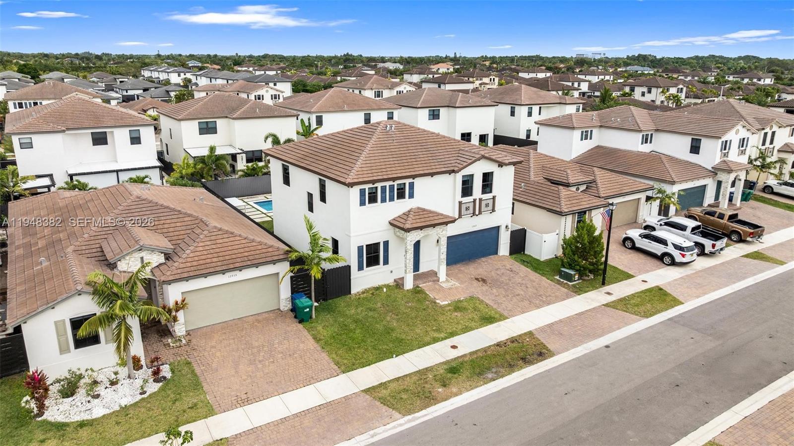 KENDALL ASSEMBLAGE - Residential