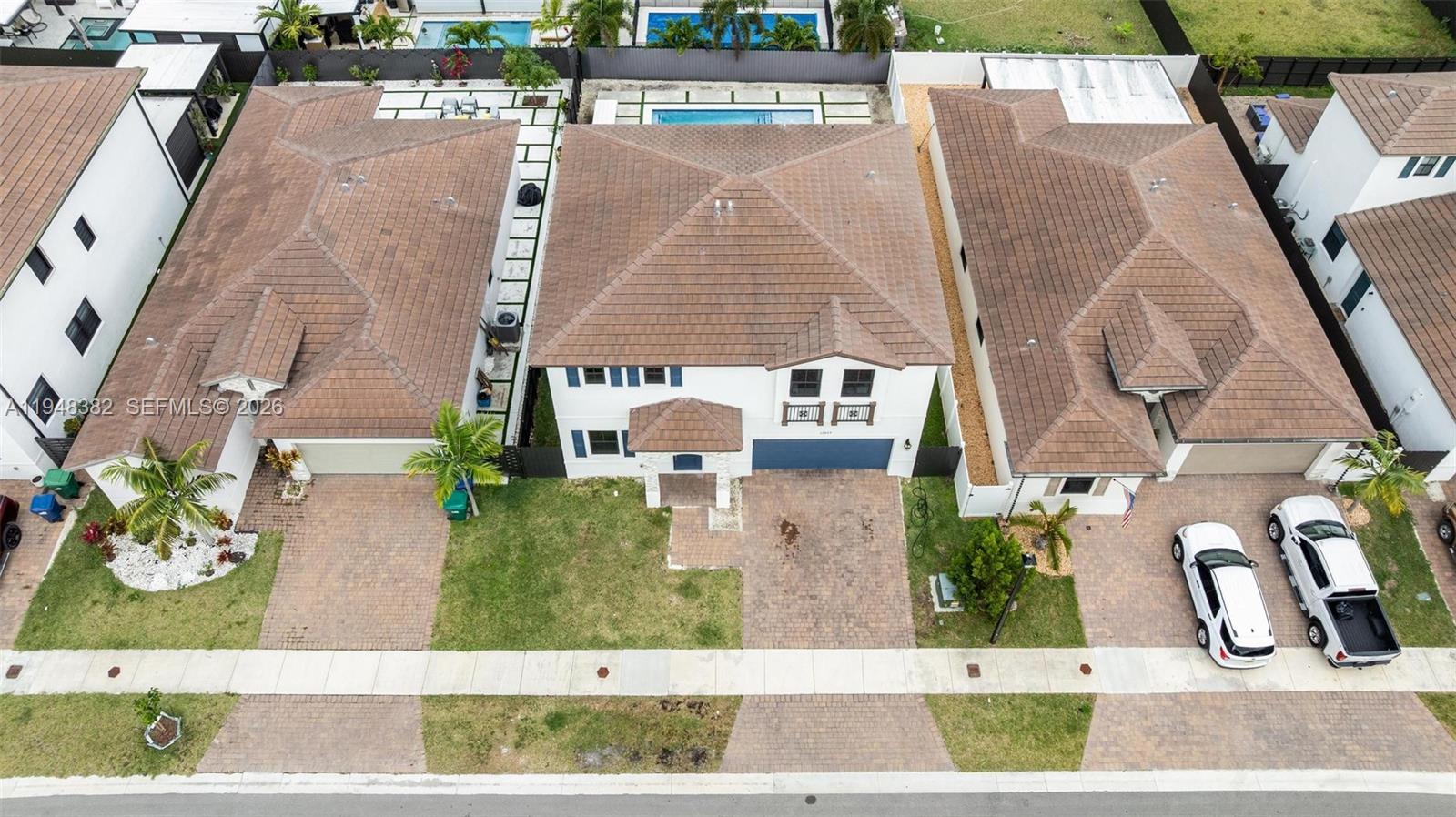 KENDALL ASSEMBLAGE - Residential