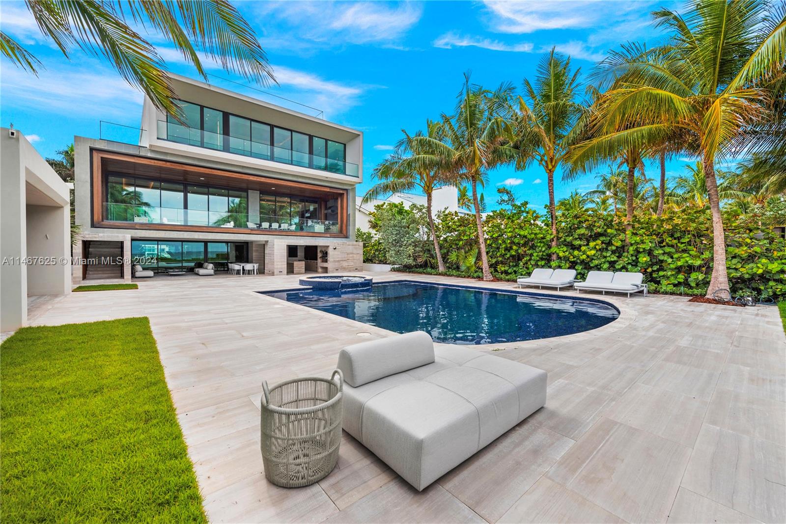 Property for Sale at 263 Ocean Blvd Blvd, Golden Beach, Miami-Dade County, Florida - Bedrooms: 9 
Bathrooms: 12  - $42,000,000