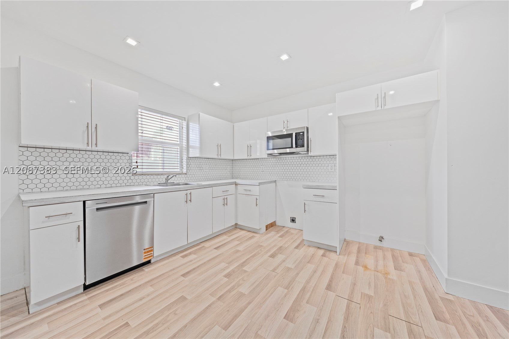 1020 NW 29th Ter 1