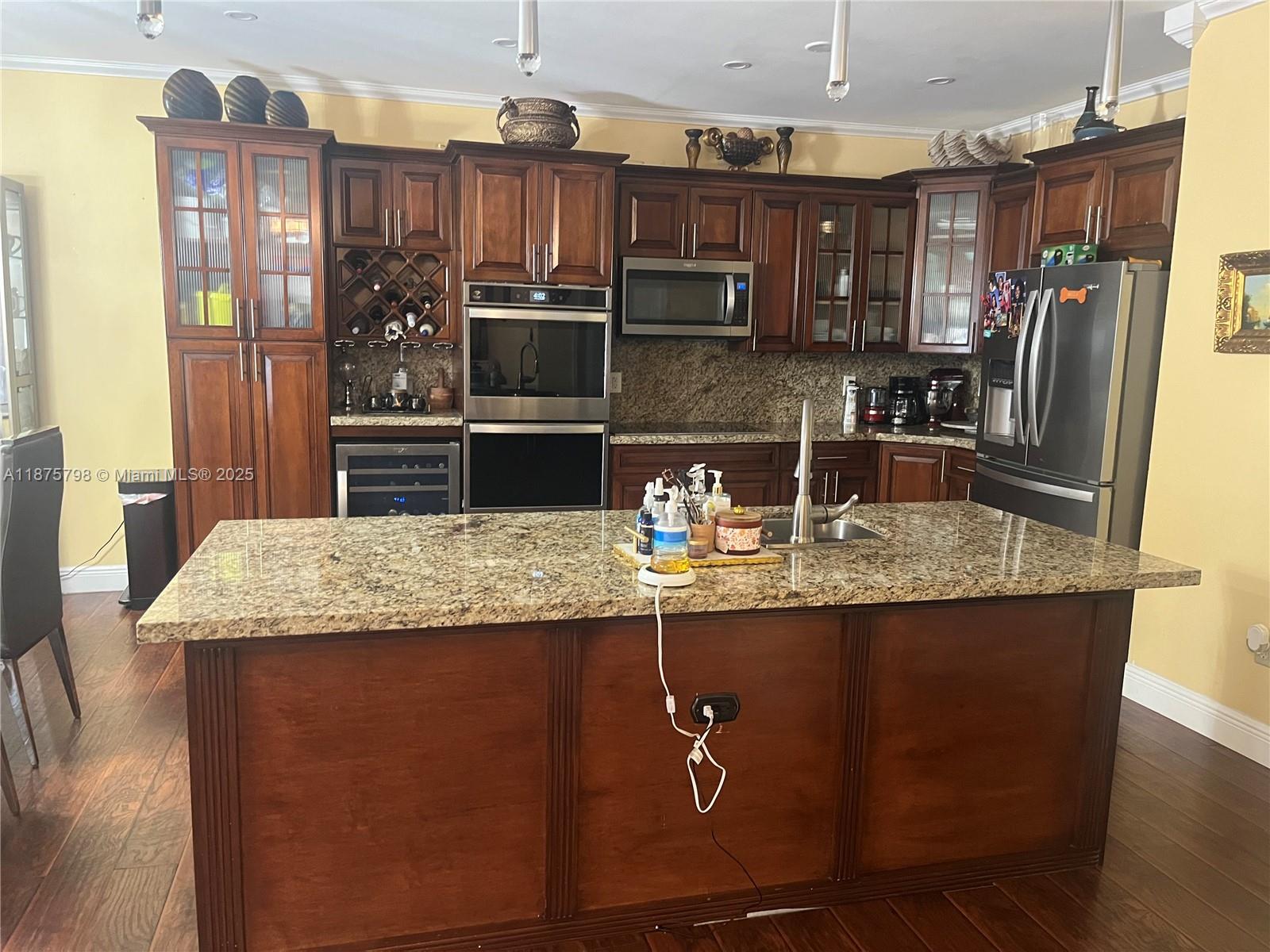 RIVIERA ISLES III - Residential