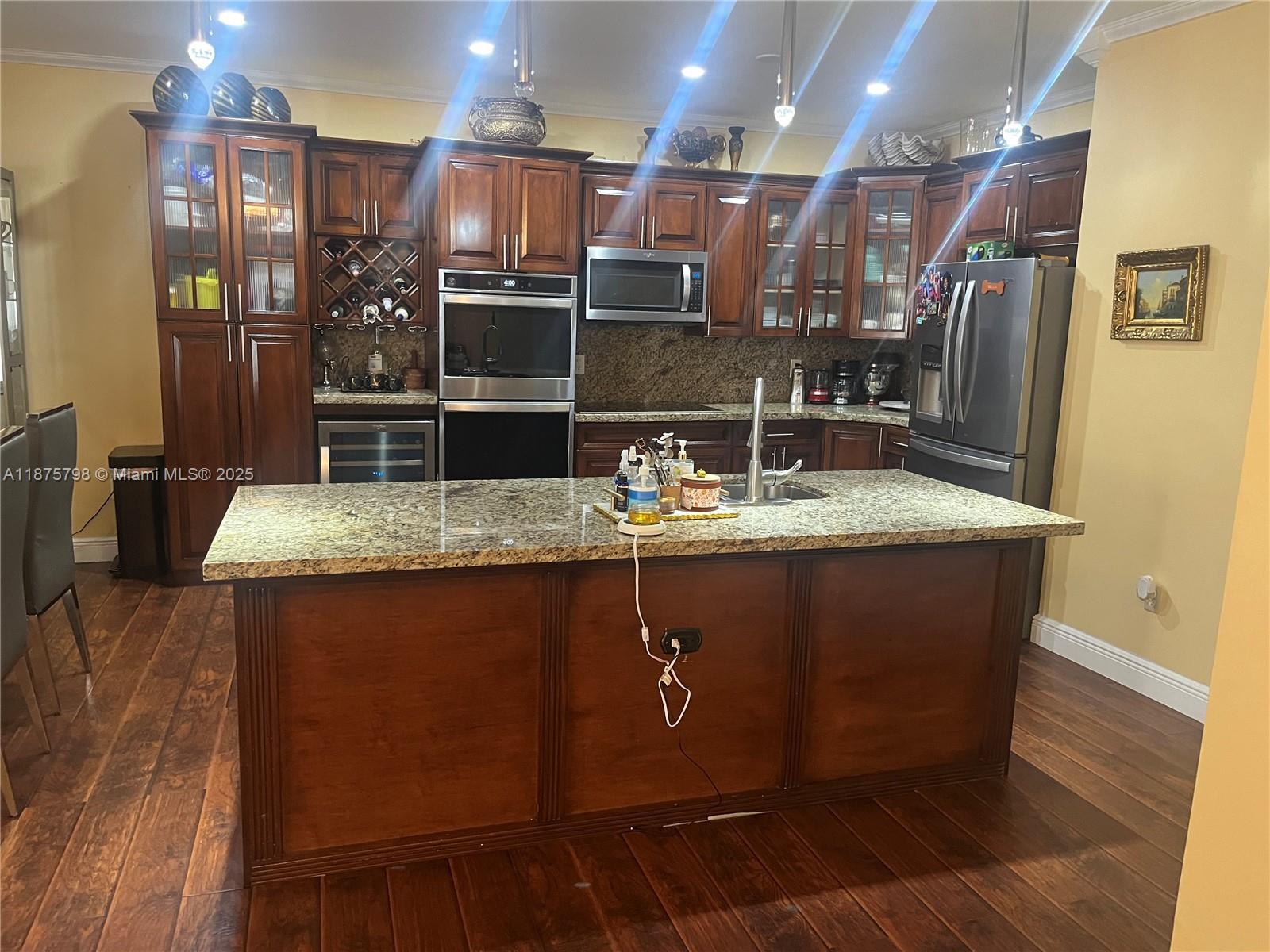 RIVIERA ISLES III - Residential