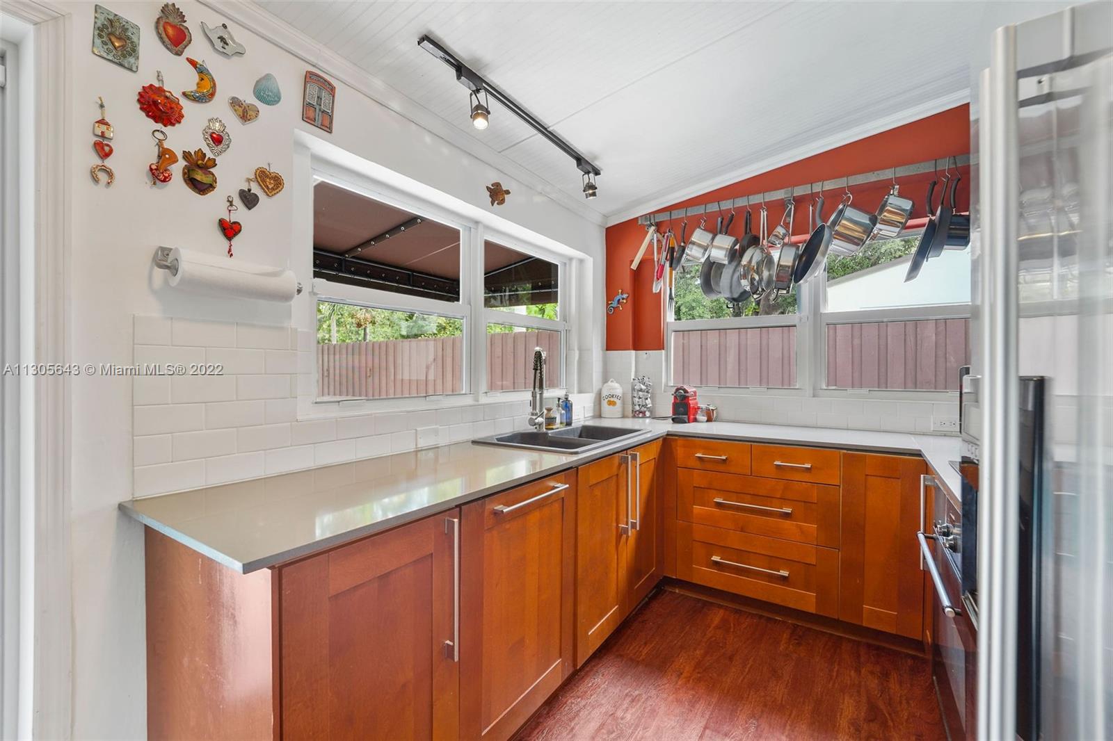 OCEAN VIEW HEIGHTS - Residential