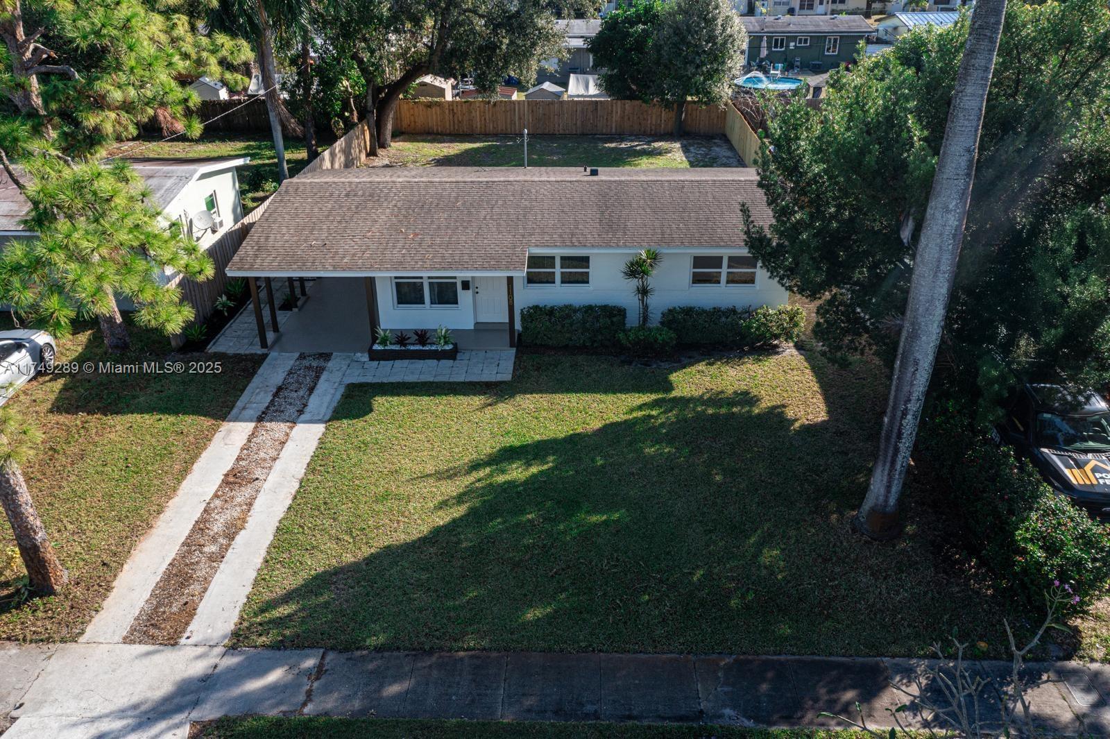 1108 SW 22nd Ter