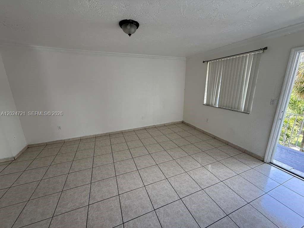 1655 W 44th Pl 302
