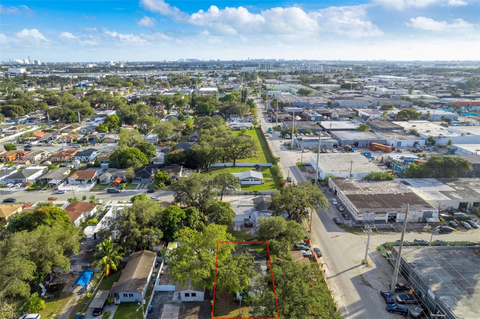 SEMINOLE LAWNS - Residential