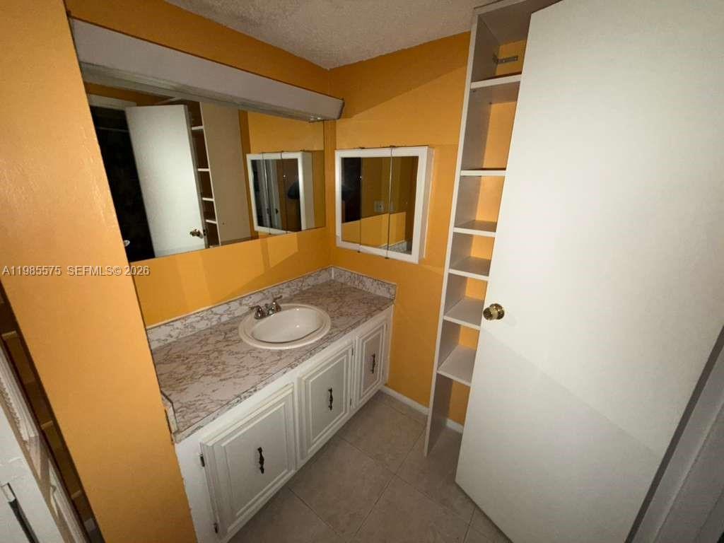 TOWN SQUARE CONDO - Residential