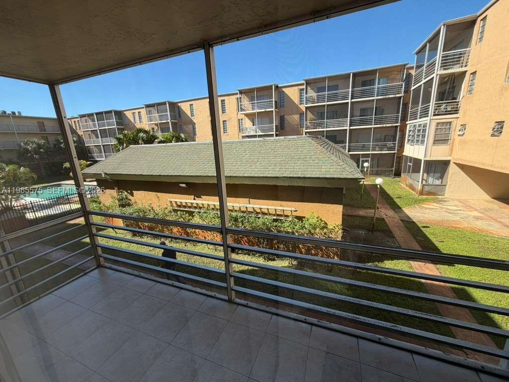 TOWN SQUARE CONDO - Residential