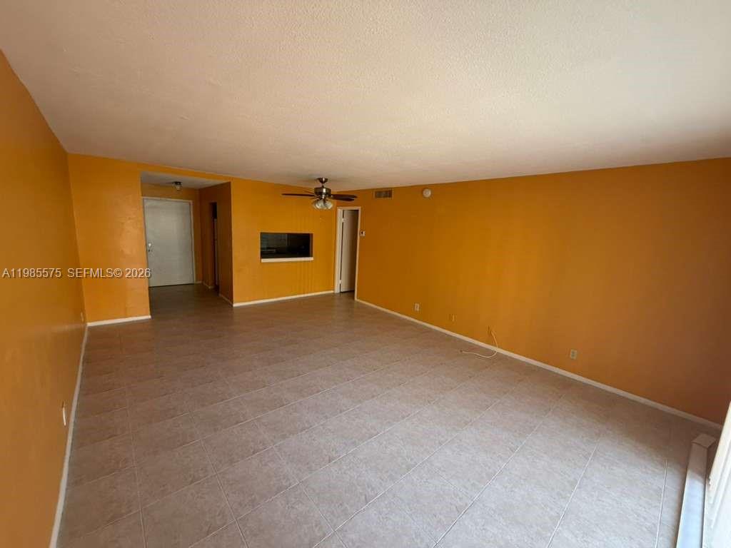 TOWN SQUARE CONDO - Residential