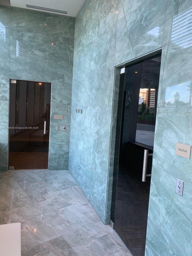 18975 COLLINS CONDO - Residential