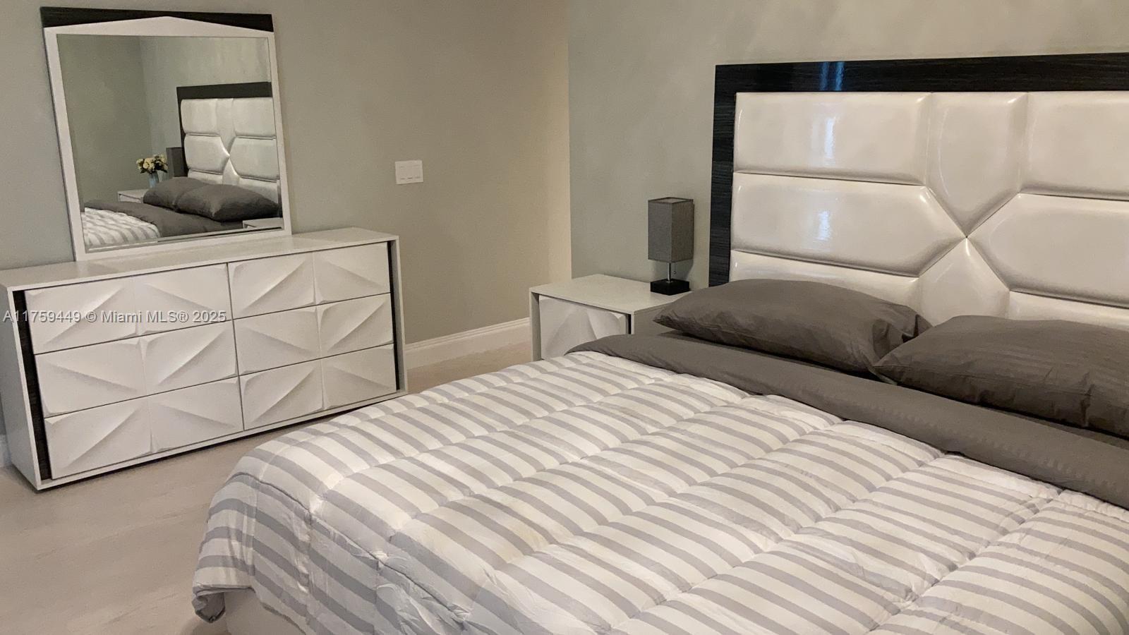 18975 COLLINS CONDO - Residential