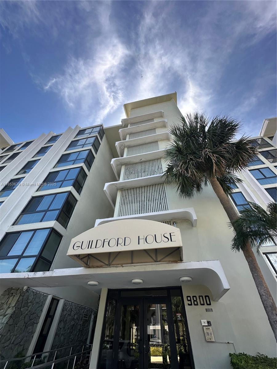 9800 W Bay Harbor Dr 206
