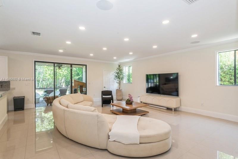 CUTLER CAY - Residential