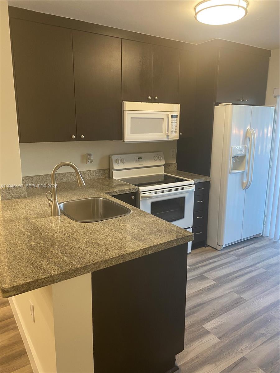 2575 SW 27th Ave 212