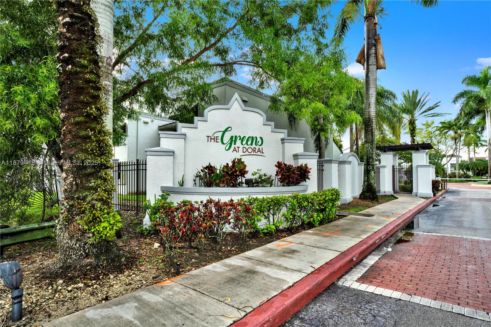 Step into this bright and spacious 1-bedroom, 1-bathroom condo located in The Greens at Doral, one of the area’s most desirable gated communities. This residence offers high ceilings, an open-concept design, a modern kitchen with stainless steel appliances, and a beautifully renovated bathroom. The community recently completed upgrades, enhancing its resort-style amenities which include two swimming pools, gym, jacuzzi, sauna, tennis courts, clubhouse, and 24/7 security patrol. Pet-friendly and family-oriented, The Greens blends comfort and lifestyle. Ideally located in the heart of Doral, residents enjoy access to Downtown Doral, fine dining, shopping, pharmacies, A-rated schools, and major highways. A great opportunity for both living and investment.
