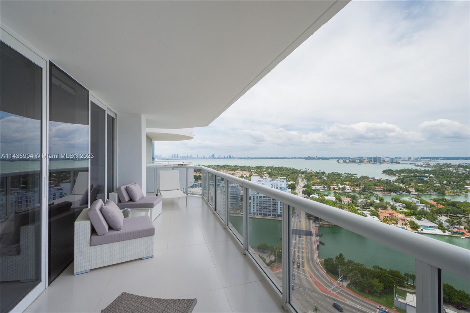 Property for Sale at 6301 Collins Ave 3006, Miami Beach, Miami-Dade County, Florida - Bedrooms: 2 
Bathrooms: 2  - $1,220,000