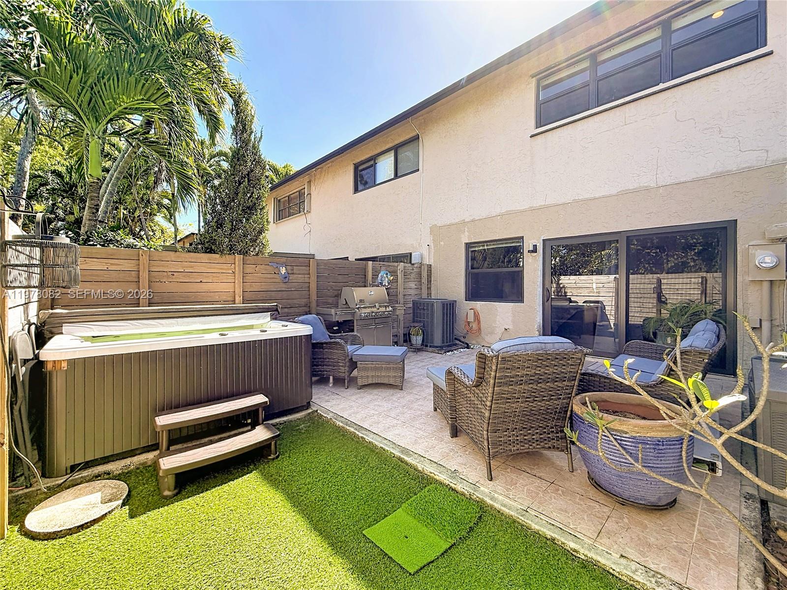 WILTON MANORS - Residential Lease