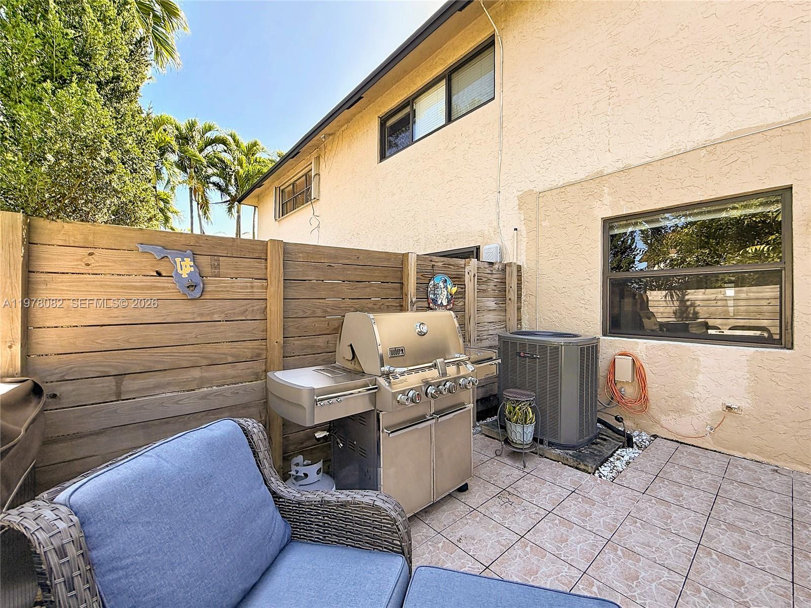 WILTON MANORS - Residential Lease