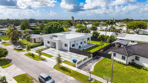Tiny photo for 11450 SW 59th Ter, Miami, FL 33173 (MLS # A12027685)