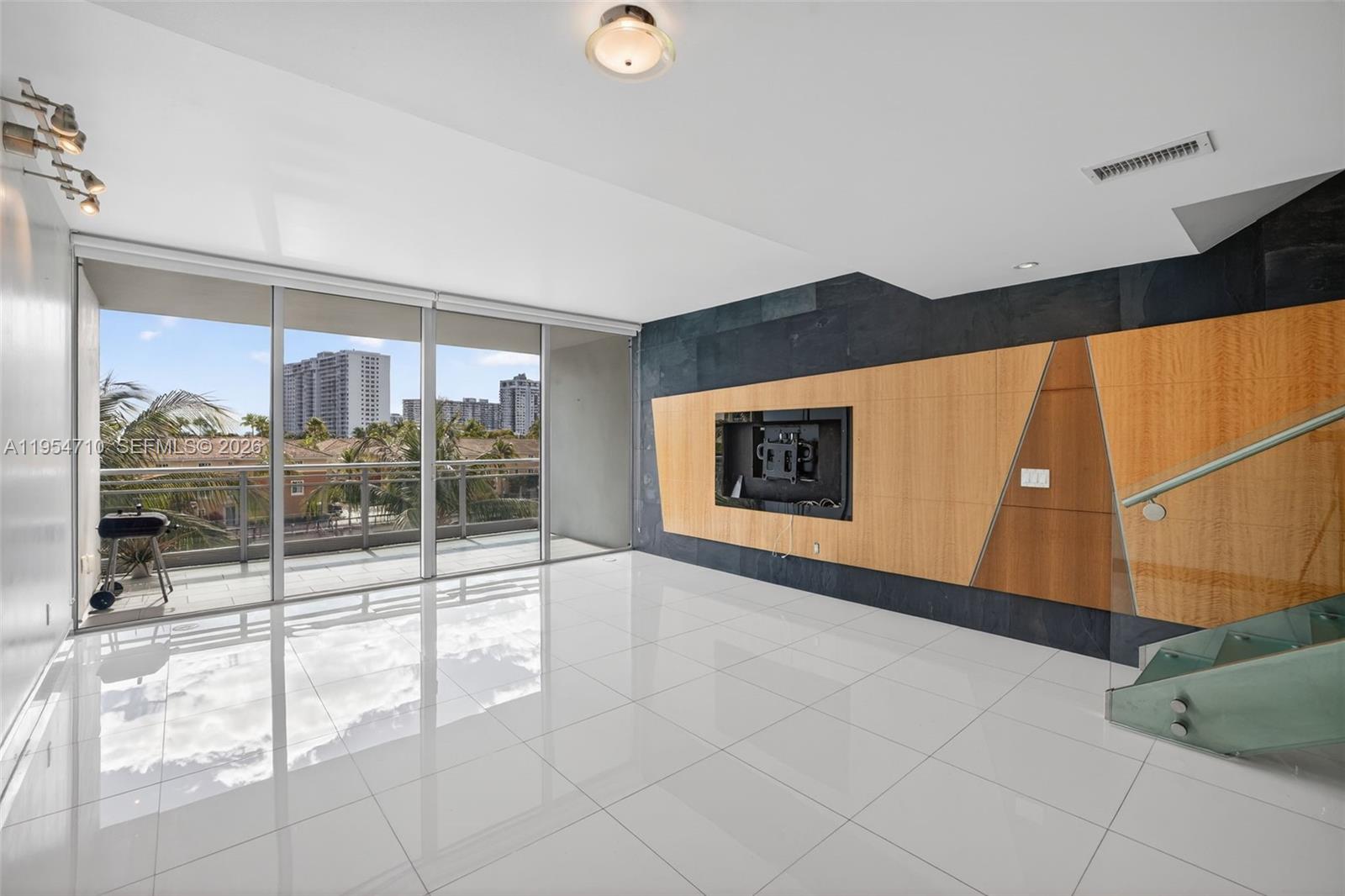 ARTECH RESIDENCES AT AVEN - Residential