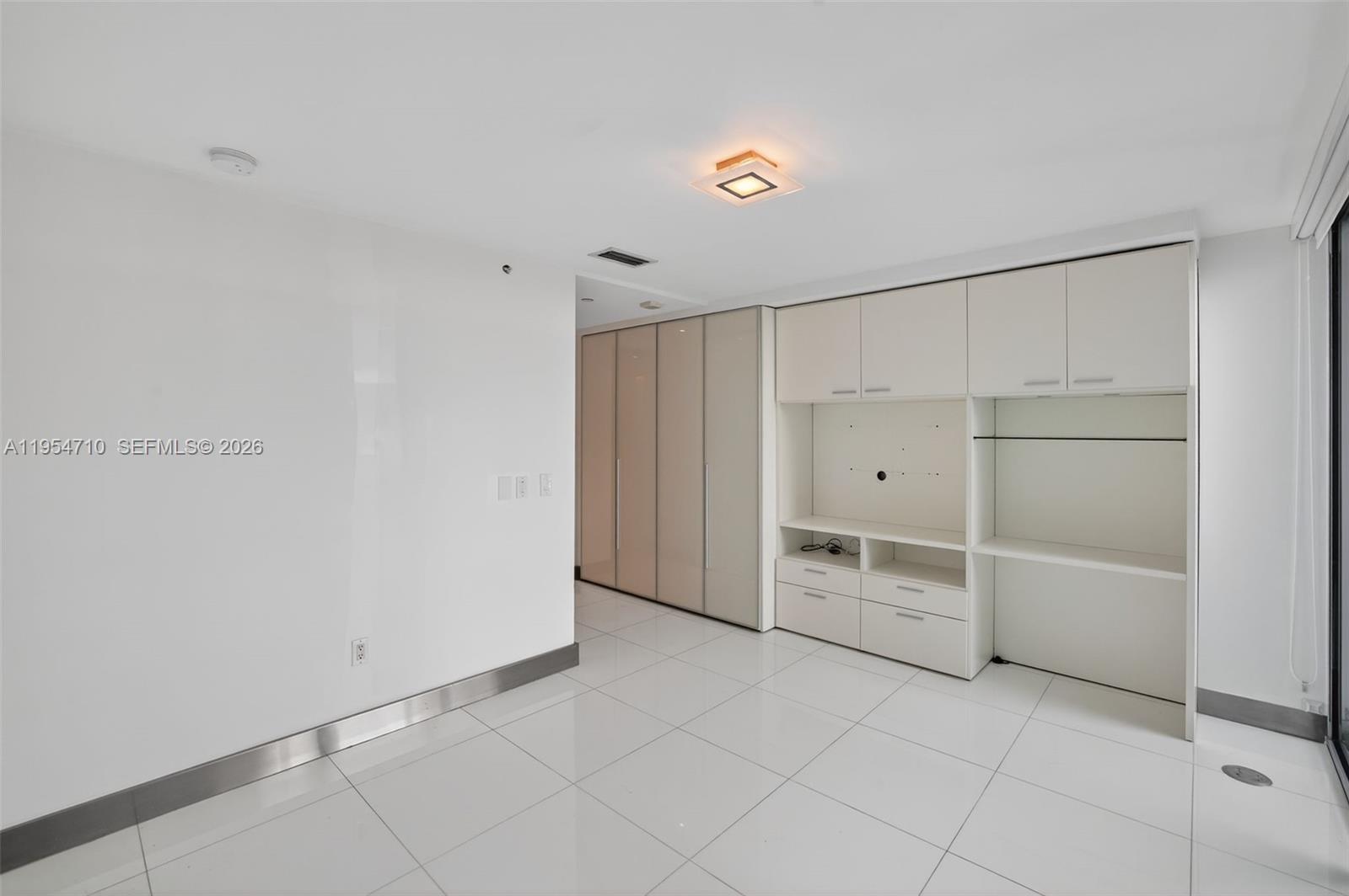 ARTECH RESIDENCES AT AVEN - Residential