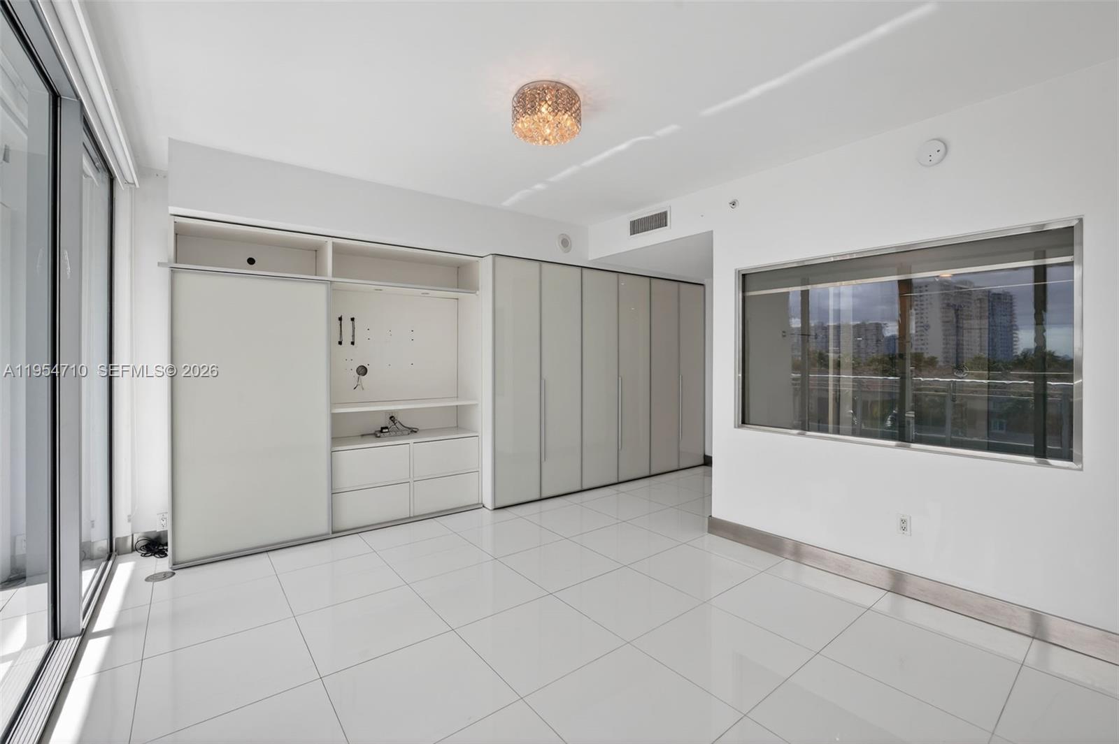 ARTECH RESIDENCES AT AVEN - Residential