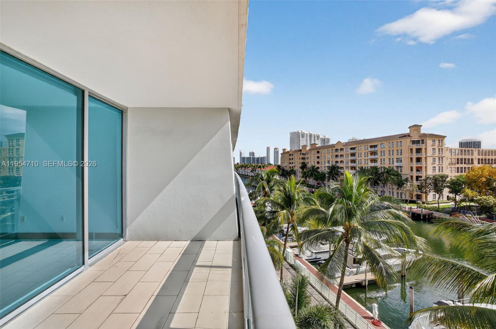 ARTECH RESIDENCES AT AVEN - Residential