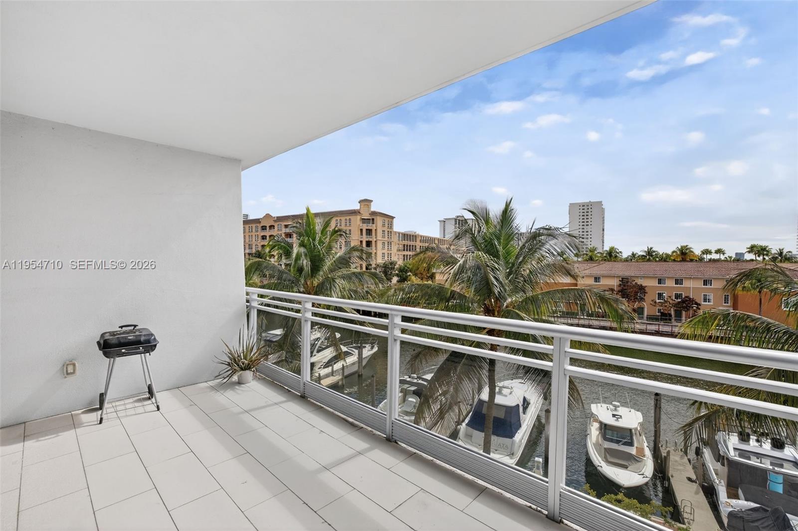 ARTECH RESIDENCES AT AVEN - Residential