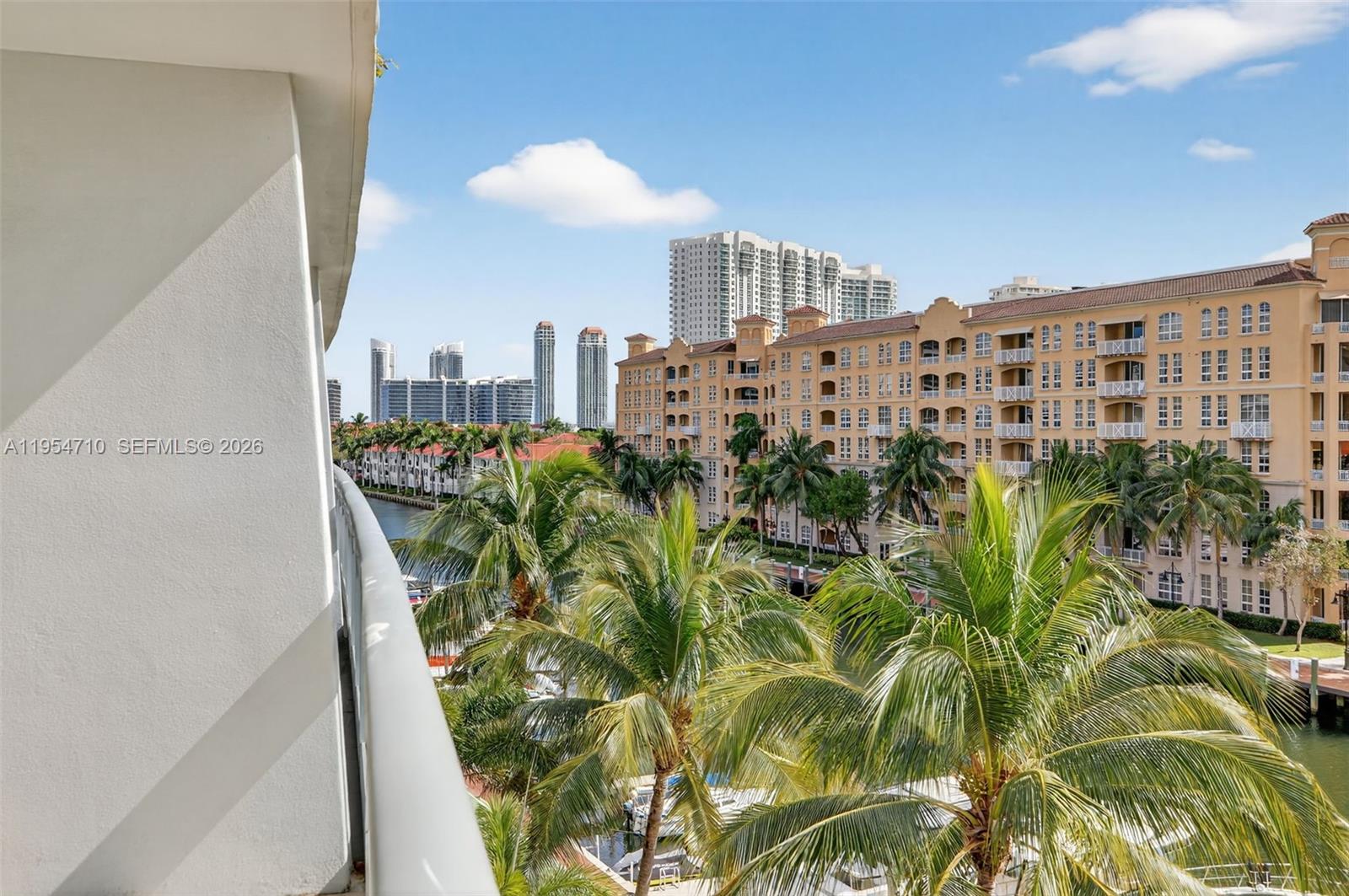 ARTECH RESIDENCES AT AVEN - Residential