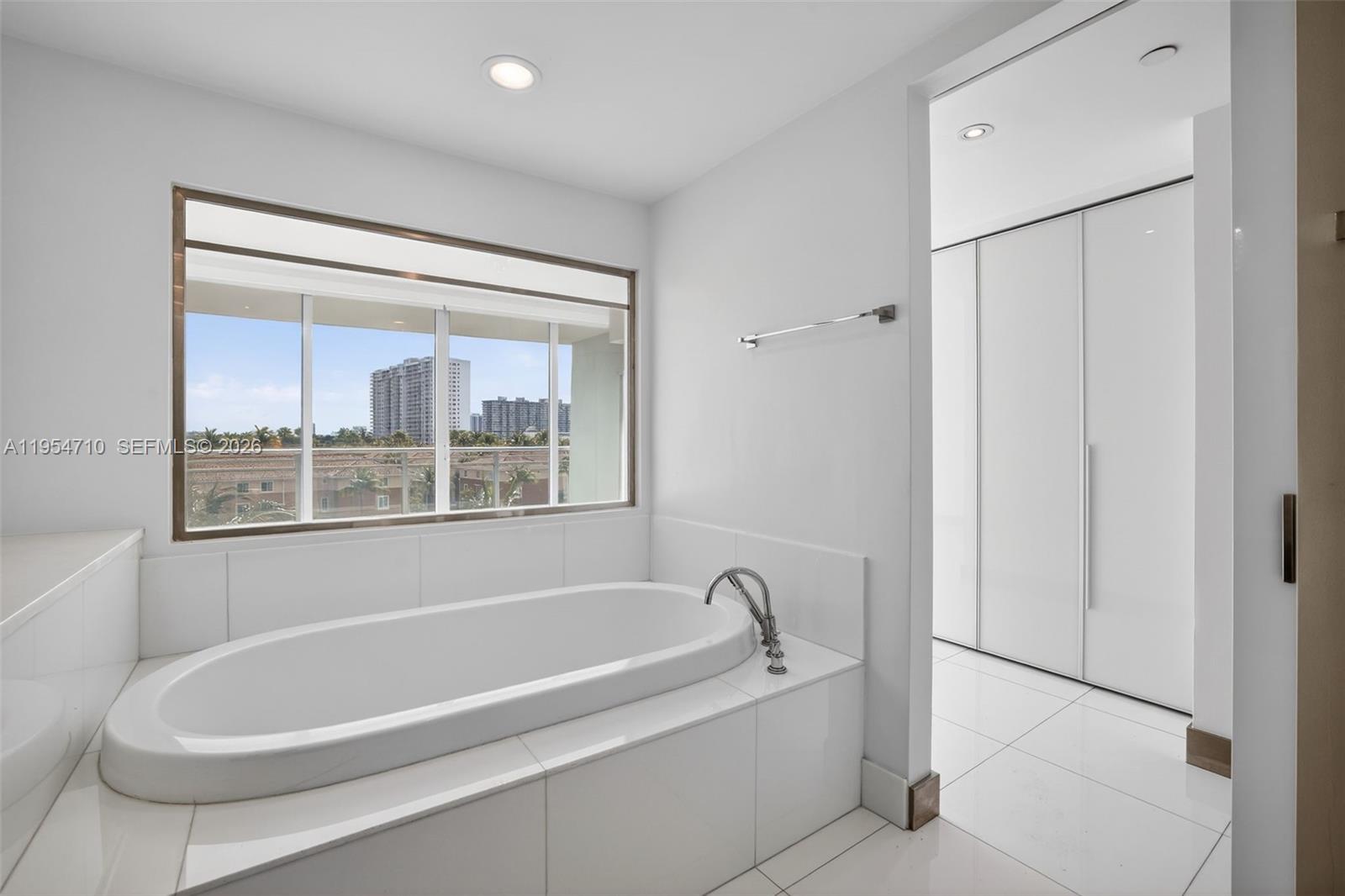 ARTECH RESIDENCES AT AVEN - Residential