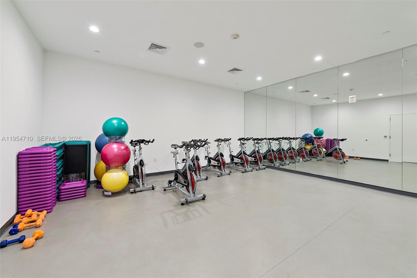 ARTECH RESIDENCES AT AVEN - Residential