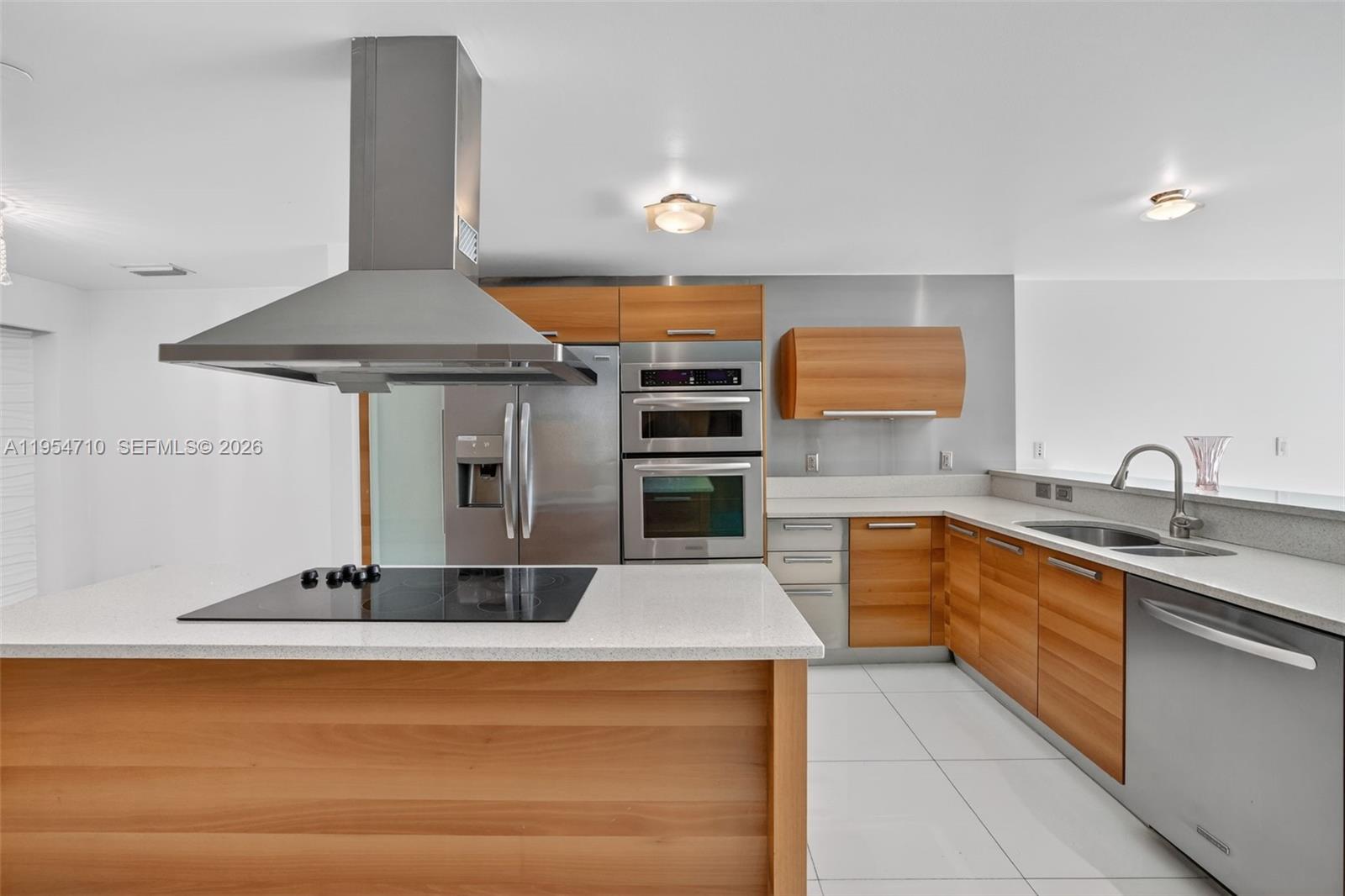 ARTECH RESIDENCES AT AVEN - Residential