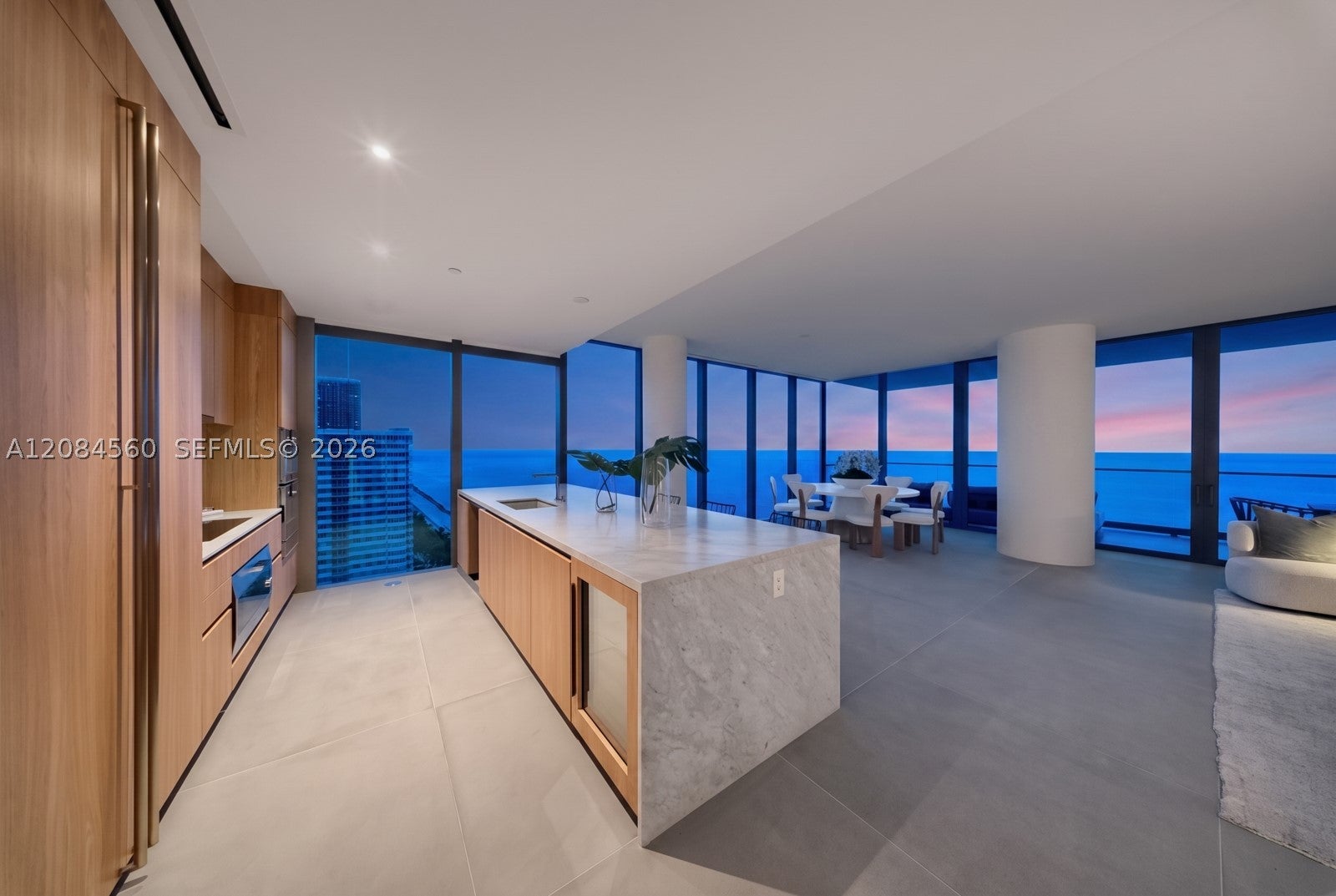 2000 S Ocean Dr 19A